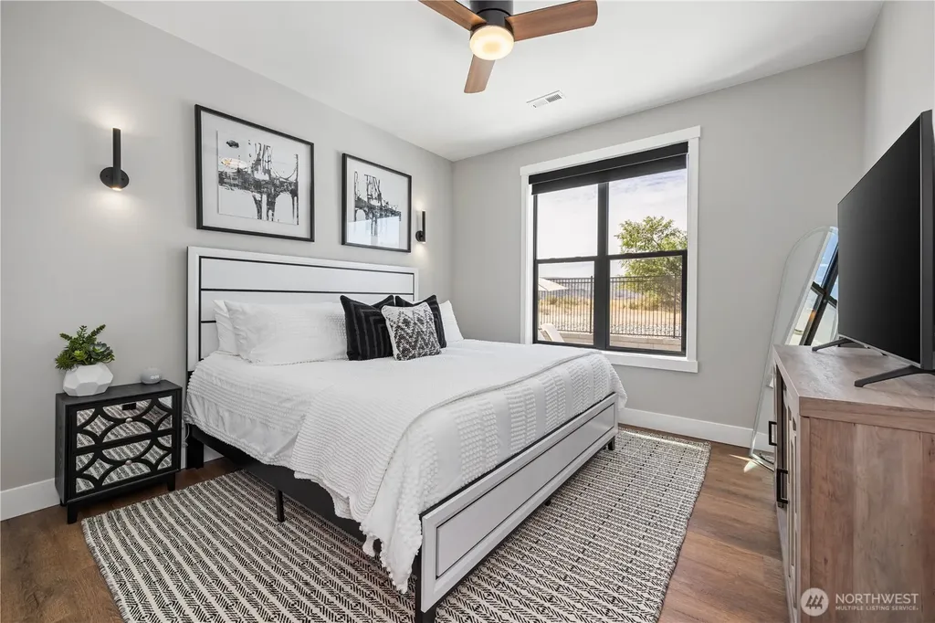 1118 Sunset Lane Chelan WA 98816