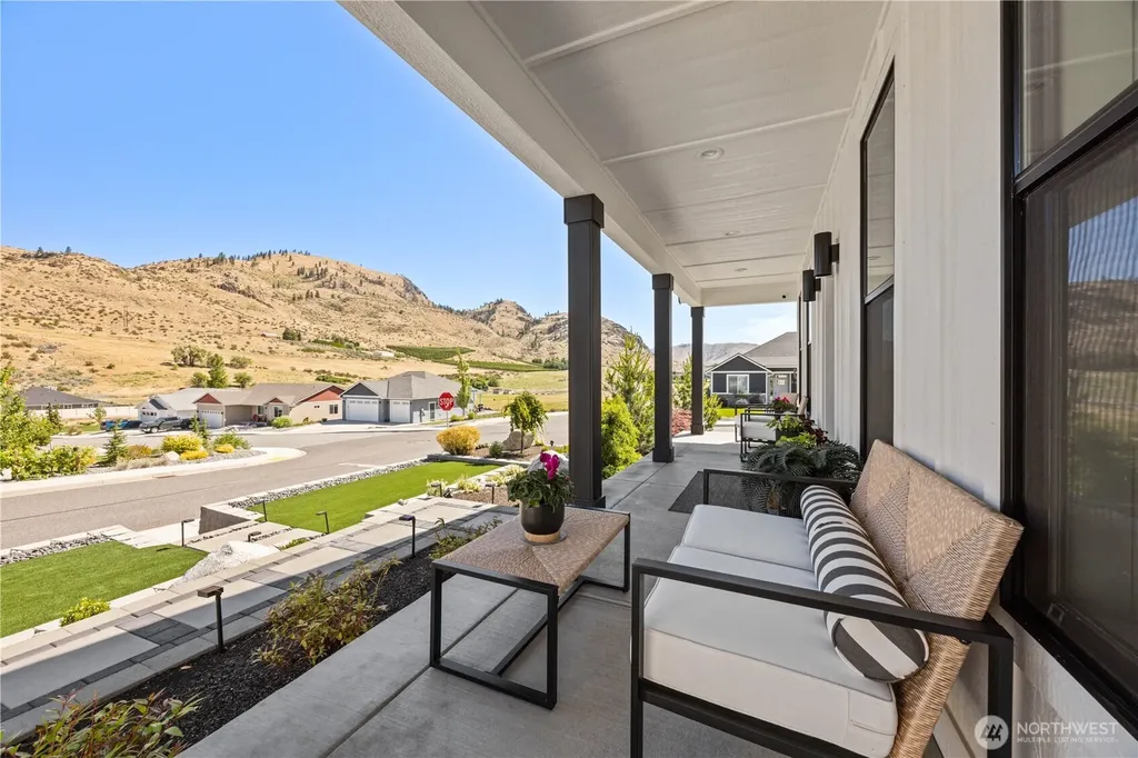 1118 Sunset Lane Chelan WA 98816