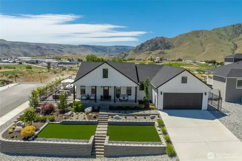 1118 Sunset Lane Chelan WA 98816