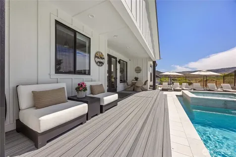 1118 Sunset Lane Chelan WA 98816