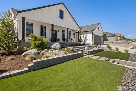 1118 Sunset Lane Chelan WA 98816