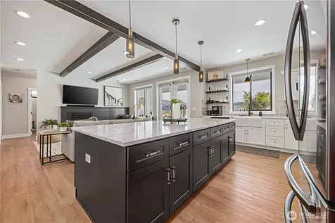 1118 Sunset Lane Chelan WA 98816