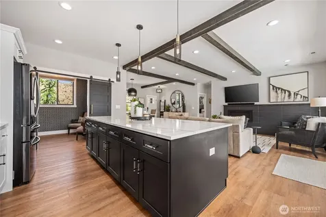 1118 Sunset Lane Chelan WA 98816