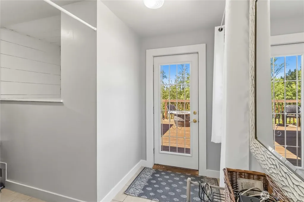 1921 Mt Brynion Road Kelso WA 98626