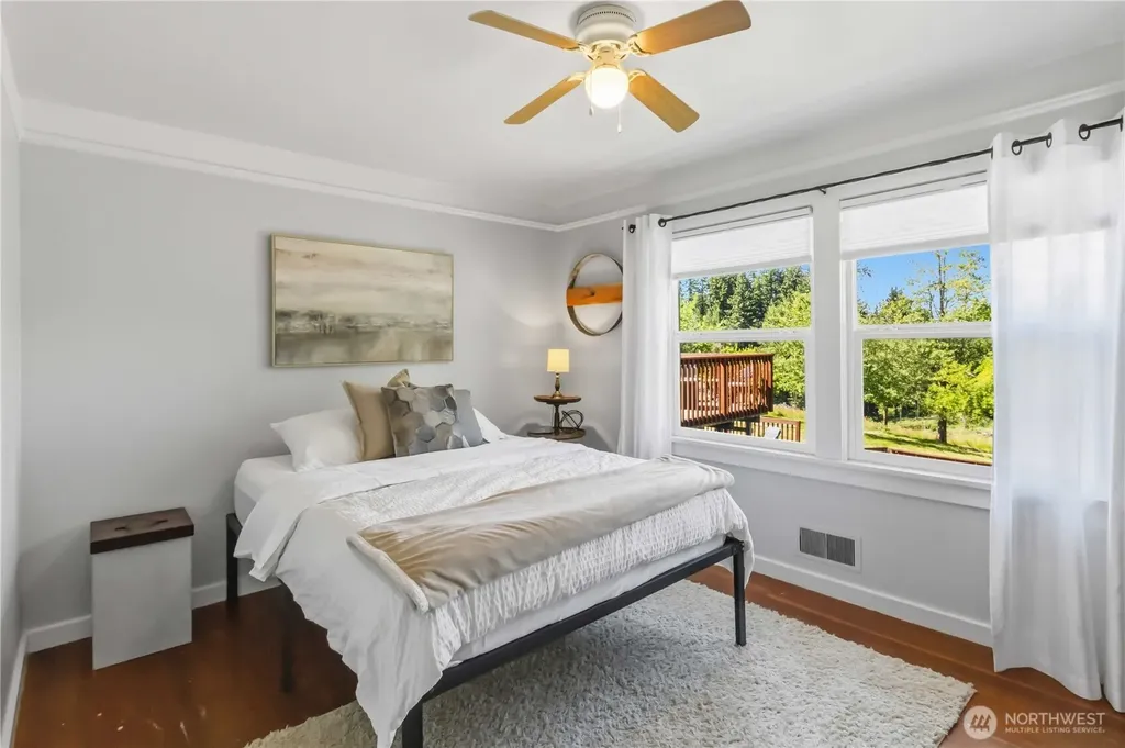 1921 Mt Brynion Road Kelso WA 98626