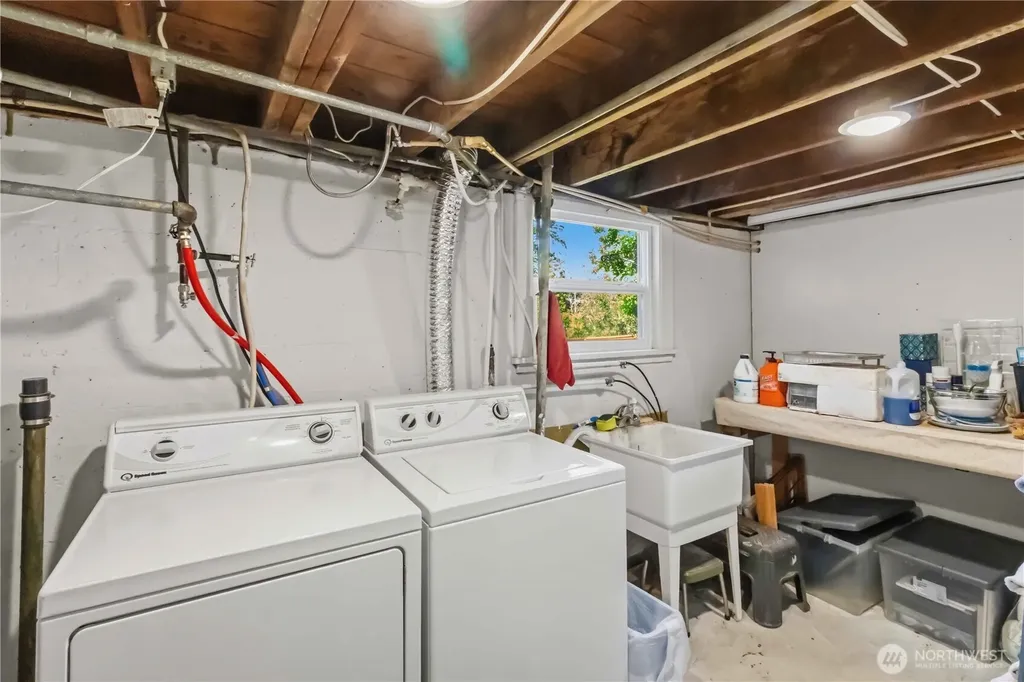 1921 Mt Brynion Road Kelso WA 98626