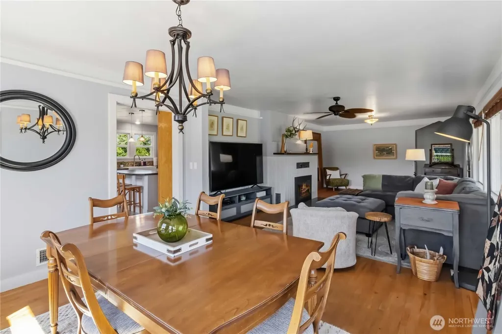 1921 Mt Brynion Road Kelso WA 98626