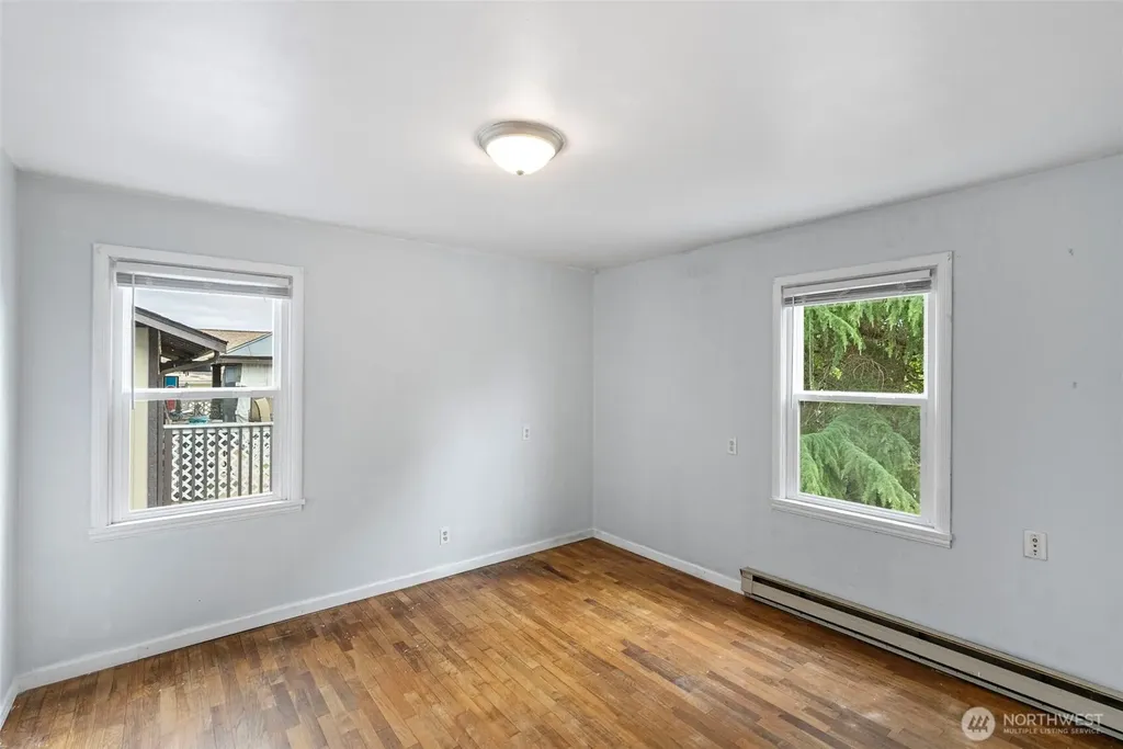 1948 N Callow Avenue Bremerton WA 98312