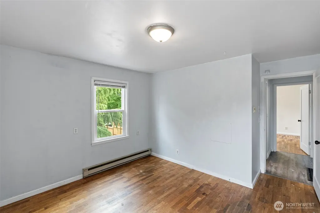 1948 N Callow Avenue Bremerton WA 98312