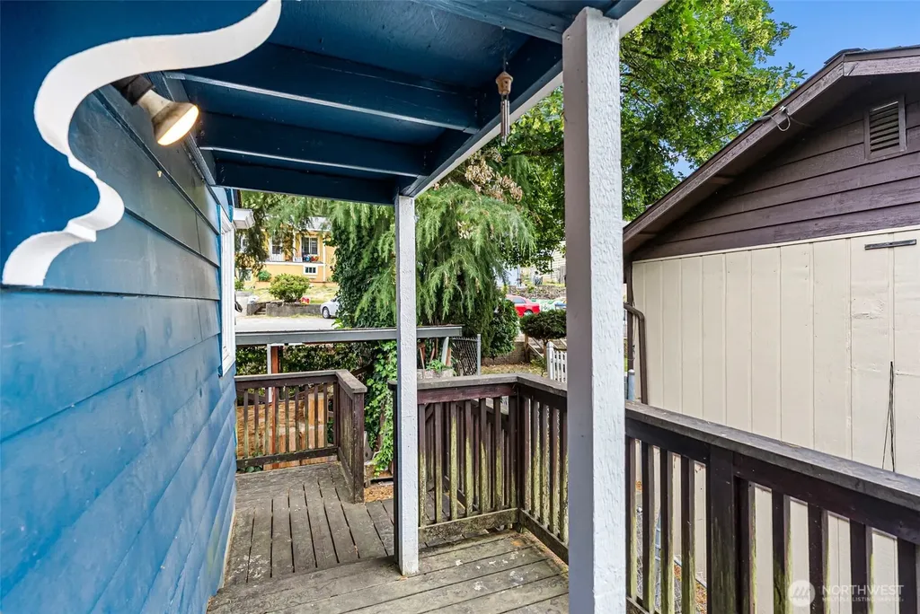 1948 N Callow Avenue Bremerton WA 98312