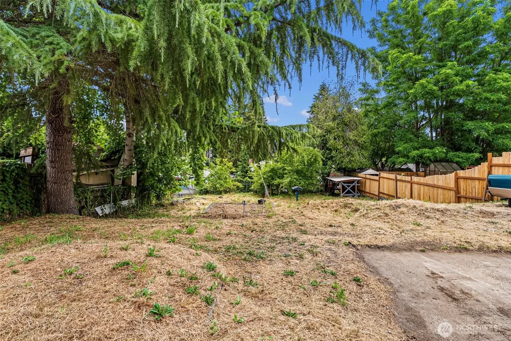 1948 N Callow Avenue Bremerton WA 98312