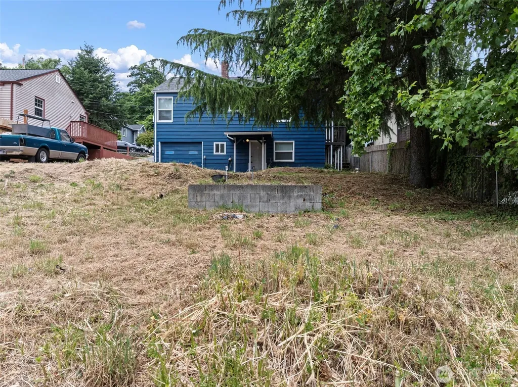 1948 N Callow Avenue Bremerton WA 98312