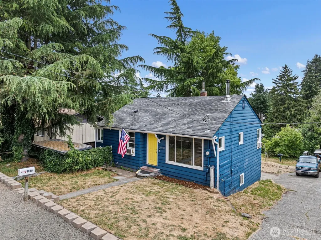 1948 N Callow Avenue Bremerton WA 98312