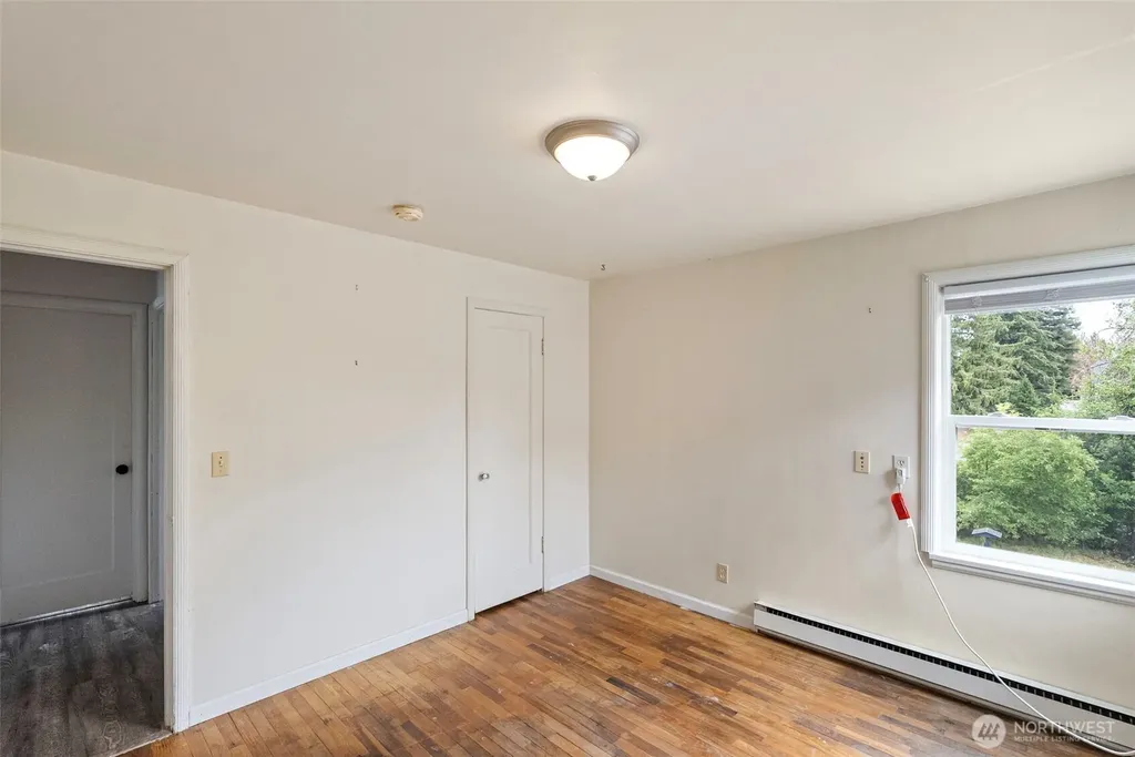 1948 N Callow Avenue Bremerton WA 98312