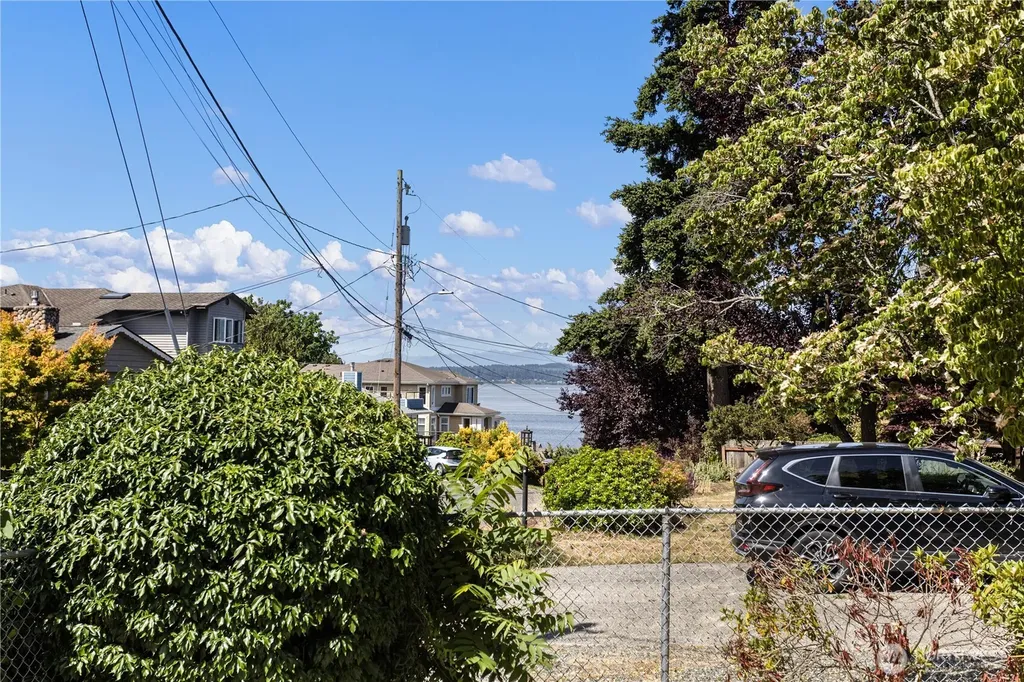 2410 NW 198th Street Shoreline WA 98177