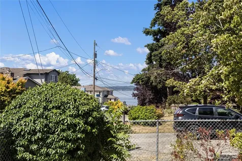 2410 NW 198th Street Shoreline WA 98177
