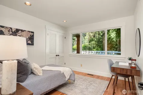 16 Bridlewood Circle Kirkland WA 98033