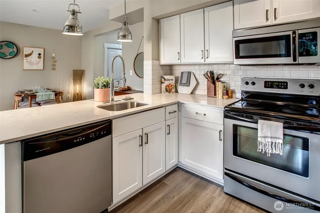 11415 Slater Avenue NE Kirkland WA 98033