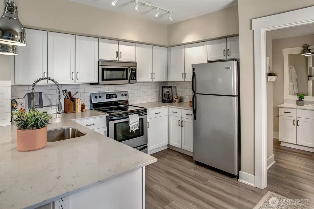 11415 Slater Avenue NE Kirkland WA 98033