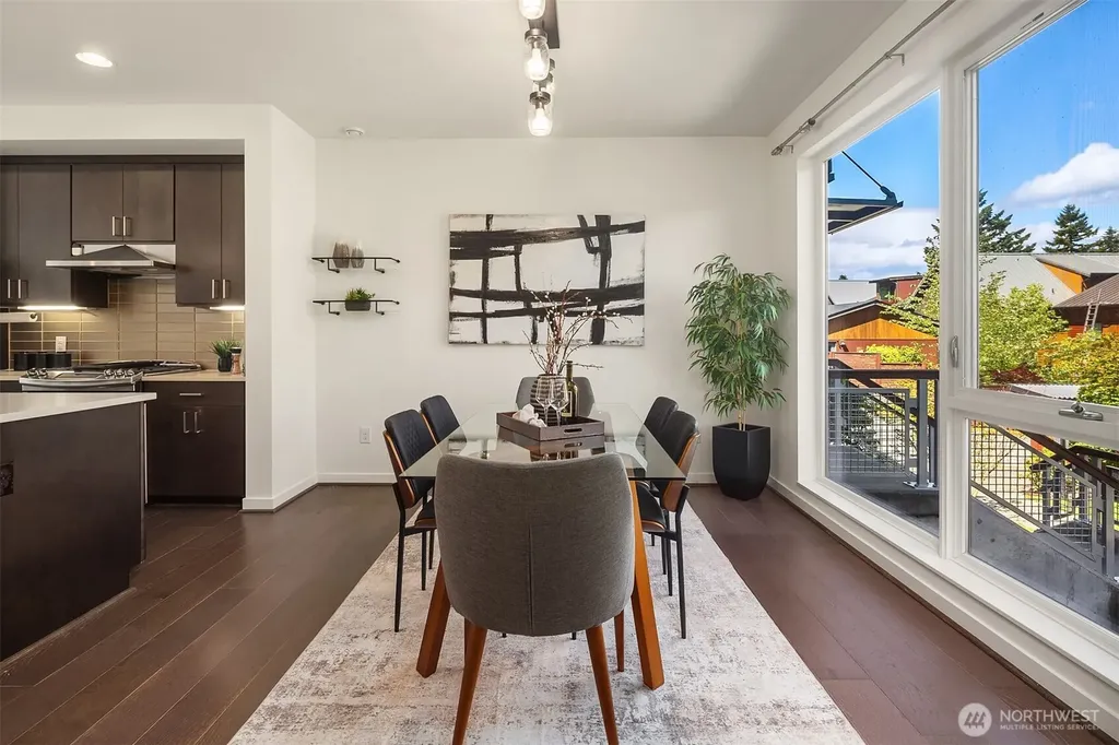 6546 32nd Avenue NE Seattle WA 98115