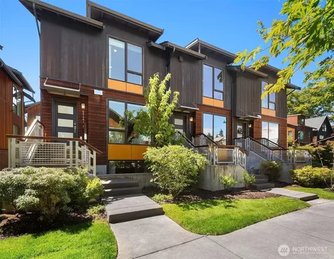 6546 32nd Avenue NE Seattle WA 98115