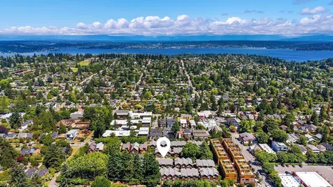 6546 32nd Avenue NE Seattle WA 98115