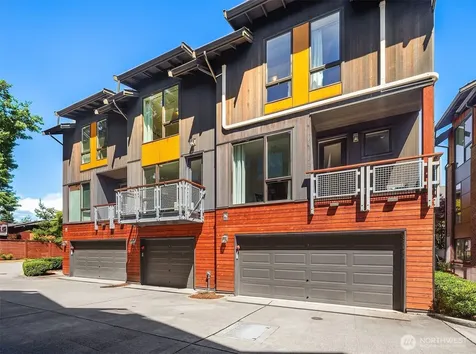 6546 32nd Avenue NE Seattle WA 98115