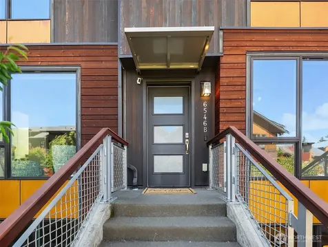 6546 32nd Avenue NE Seattle WA 98115