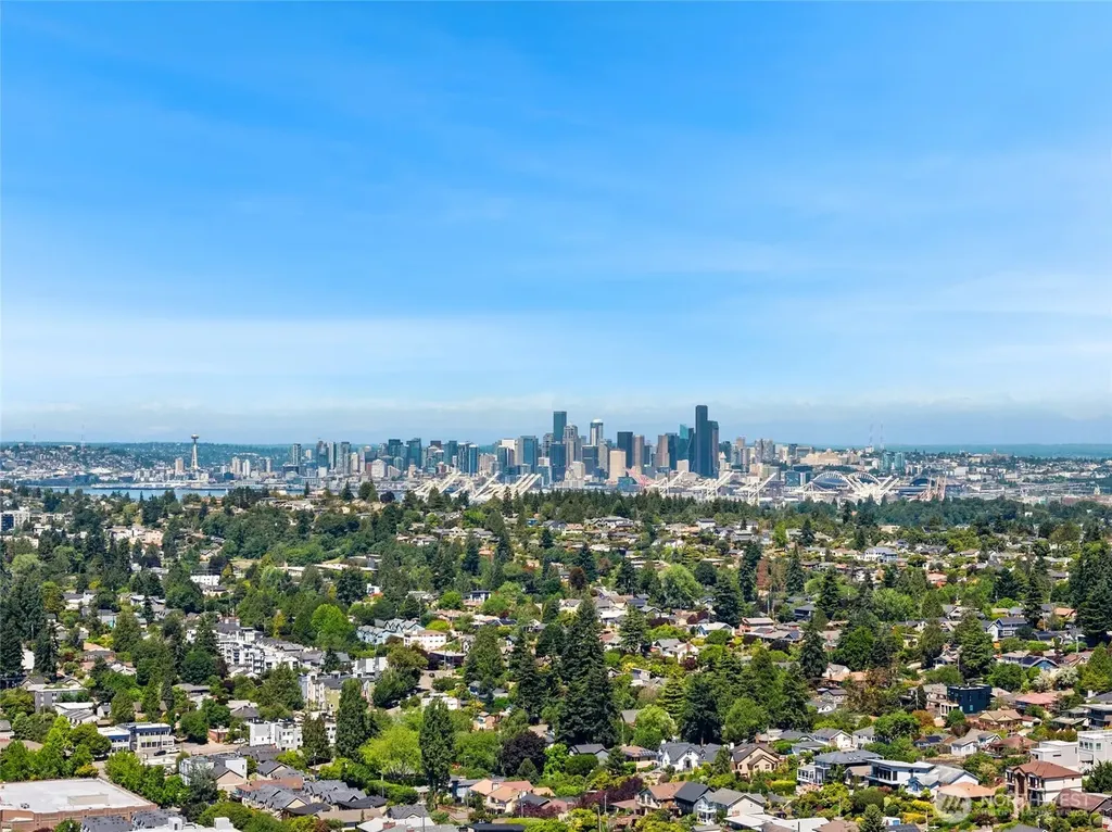 7114 California Avenue SW Seattle WA 98136