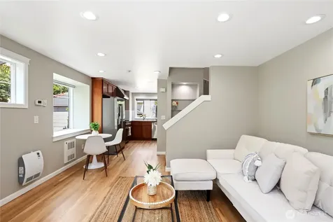 7114 California Avenue SW Seattle WA 98136