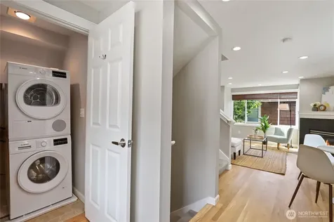 7114 California Avenue SW Seattle WA 98136