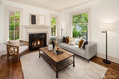 1906 10th Avenue E Seattle WA 98102