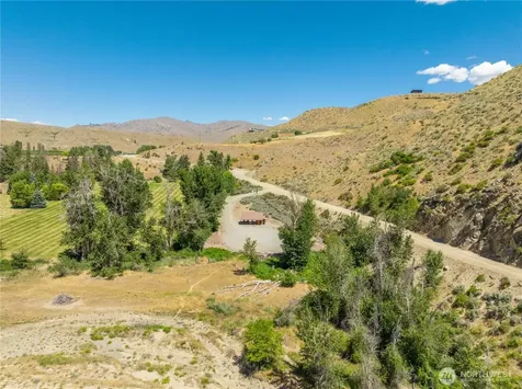 164 Burma Road Pateros WA 98846