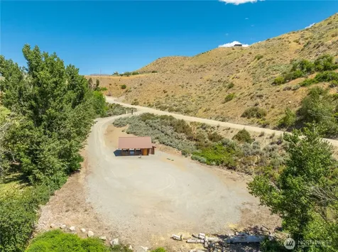 164 Burma Road Pateros WA 98846