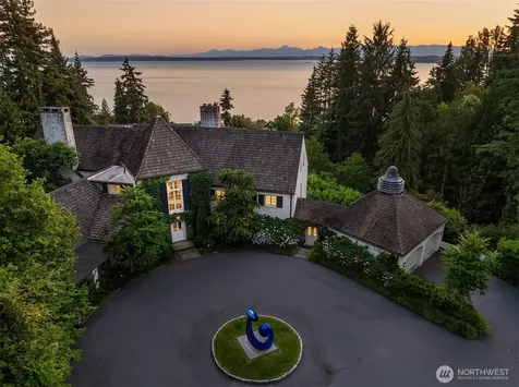 36 NW Cherry Loop Drive Shoreline WA 98177