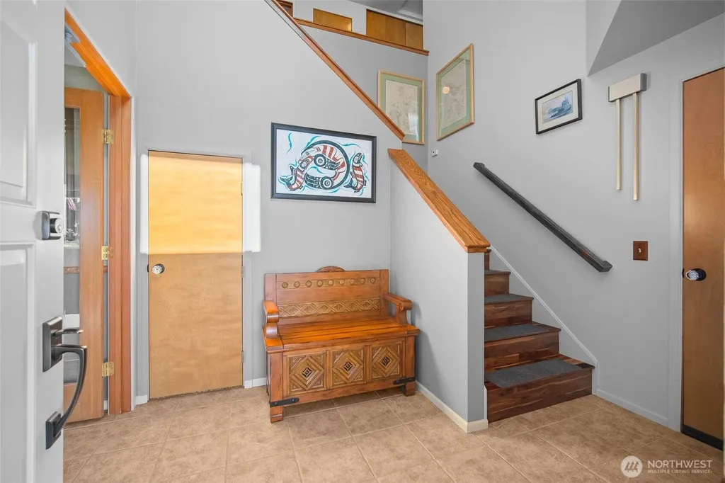 8037 Chinook Way Blaine WA 98230
