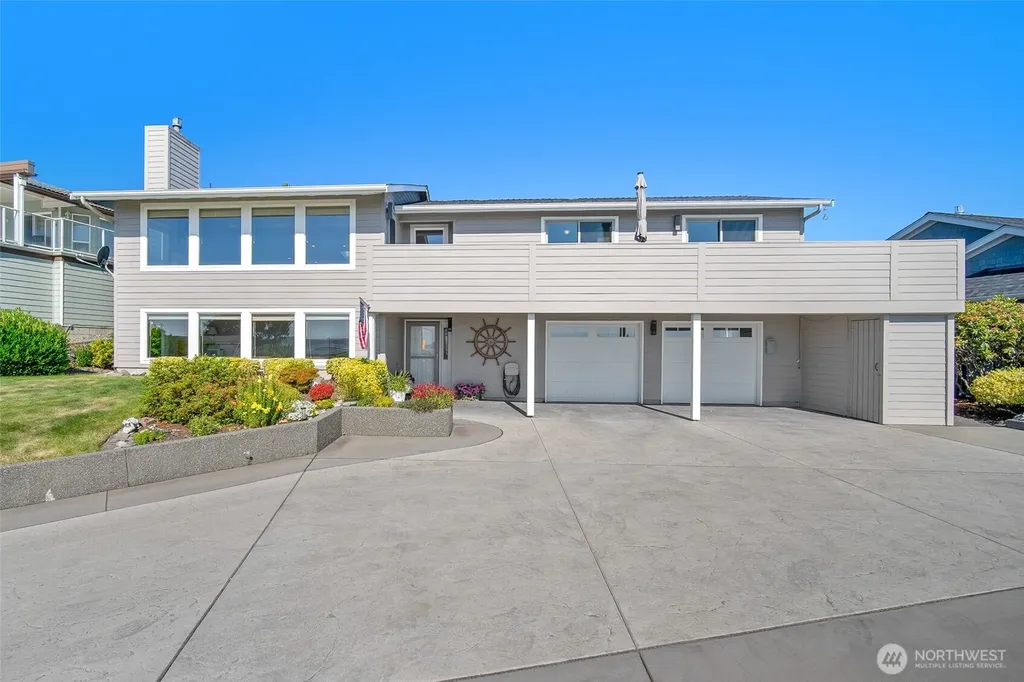 8037 Chinook Way Blaine WA 98230