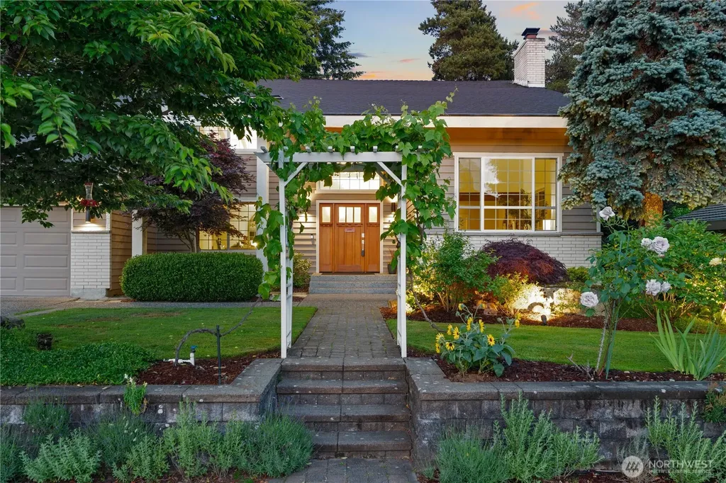 19218 91st Avenue NE Bothell WA 98011