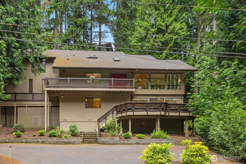 16216 N Meadowdale Road Edmonds WA 98026