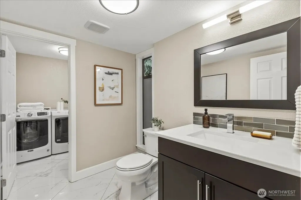 16216 N Meadowdale Road Edmonds WA 98026