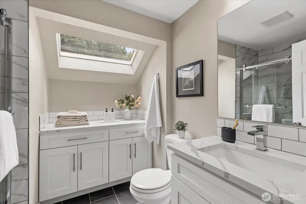 16216 N Meadowdale Road Edmonds WA 98026