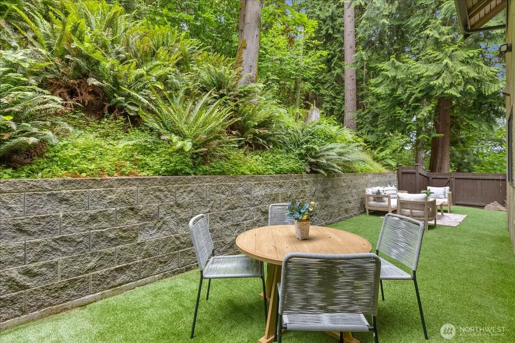 16216 N Meadowdale Road Edmonds WA 98026