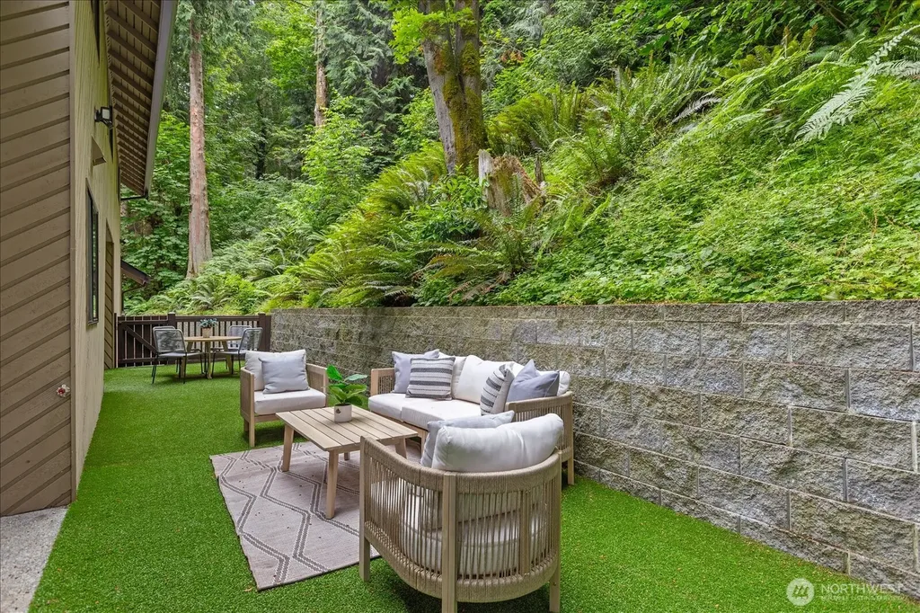 16216 N Meadowdale Road Edmonds WA 98026
