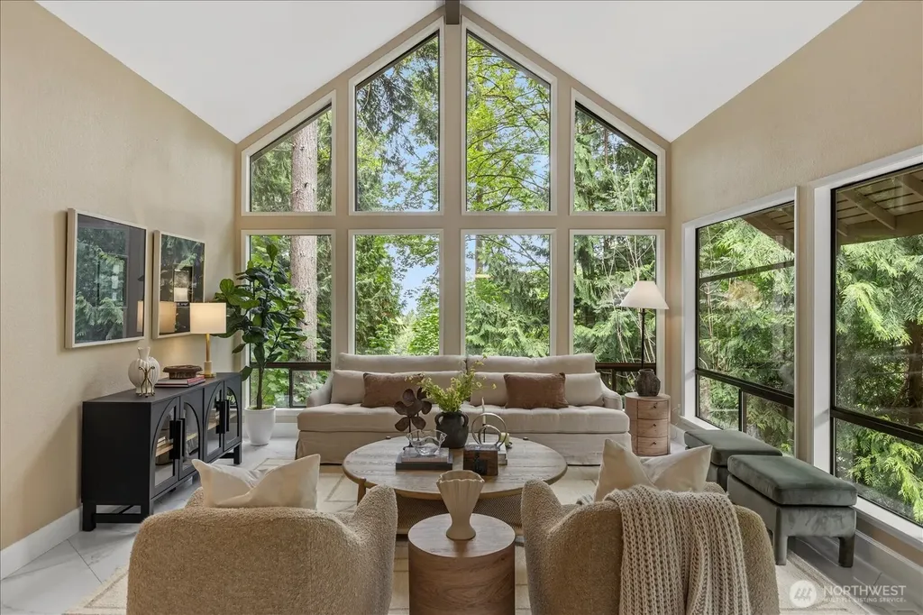 16216 N Meadowdale Road Edmonds WA 98026