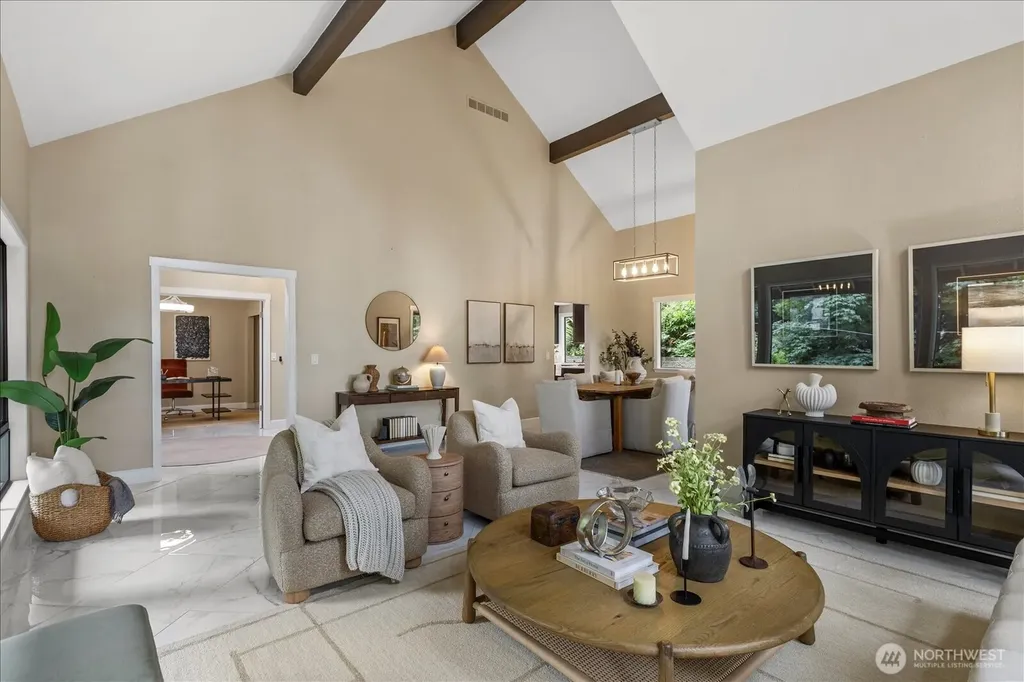 16216 N Meadowdale Road Edmonds WA 98026