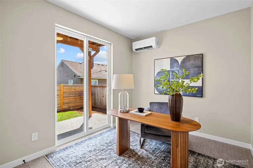 2526 State Street Everett WA 98201
