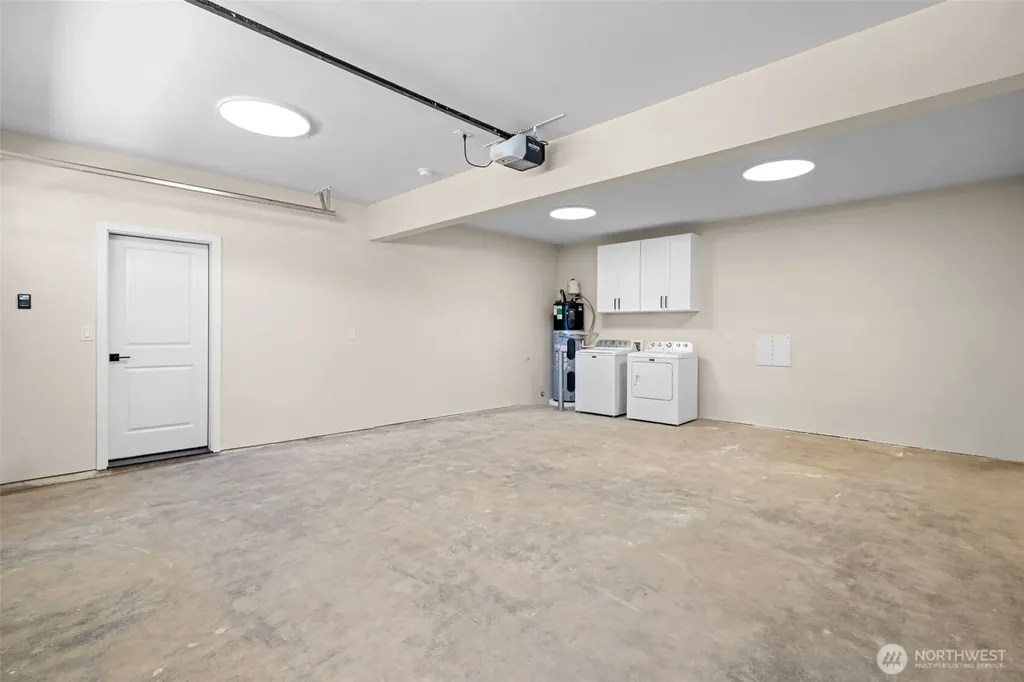 2526 State Street Everett WA 98201