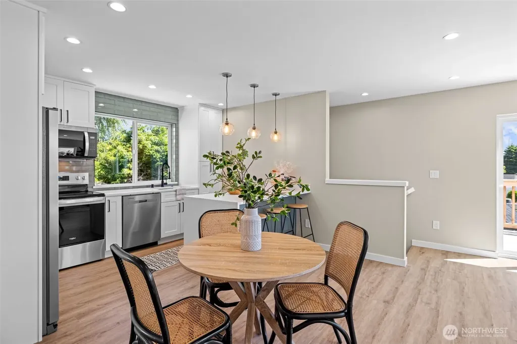 2526 State Street Everett WA 98201