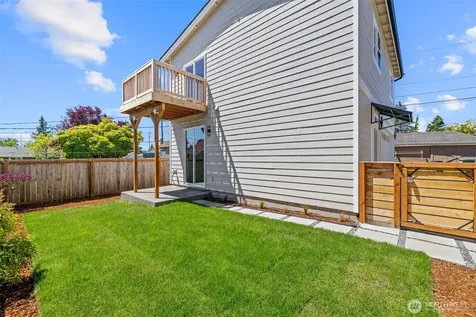 2526 State Street Everett WA 98201