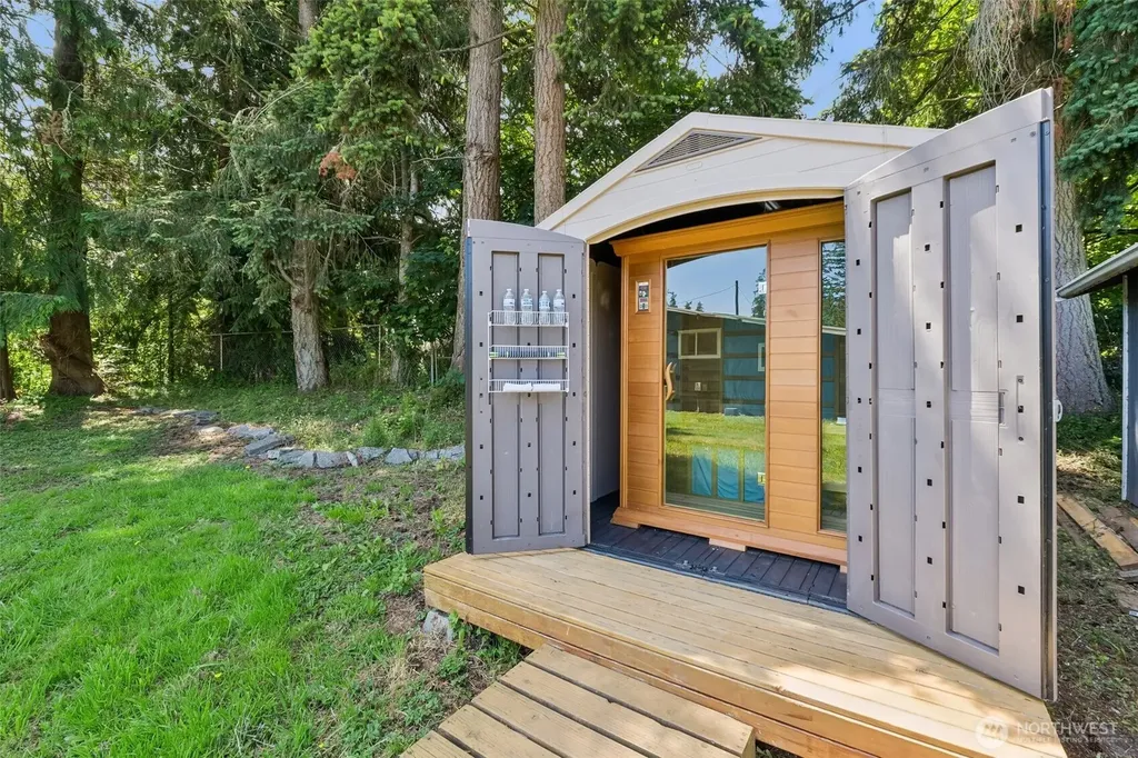 1636 Hemlock Drive Camano Island WA 98282